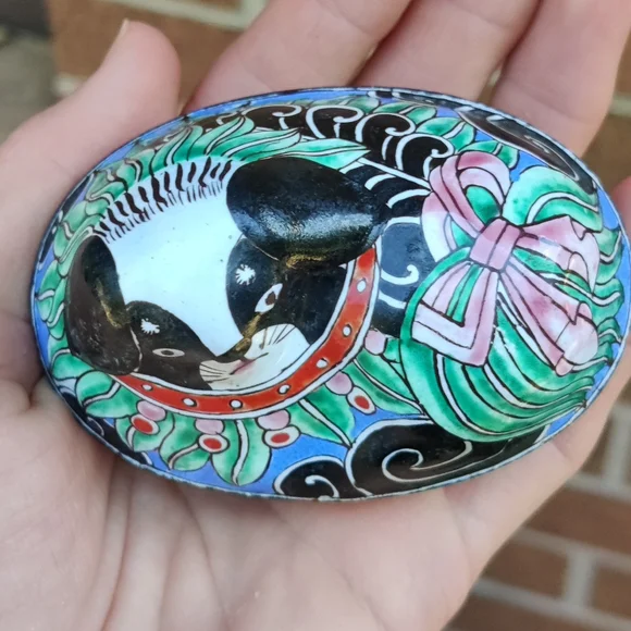 Antique Copper Enameled Chinese Dog Trinket Box - Picture 7 of 7